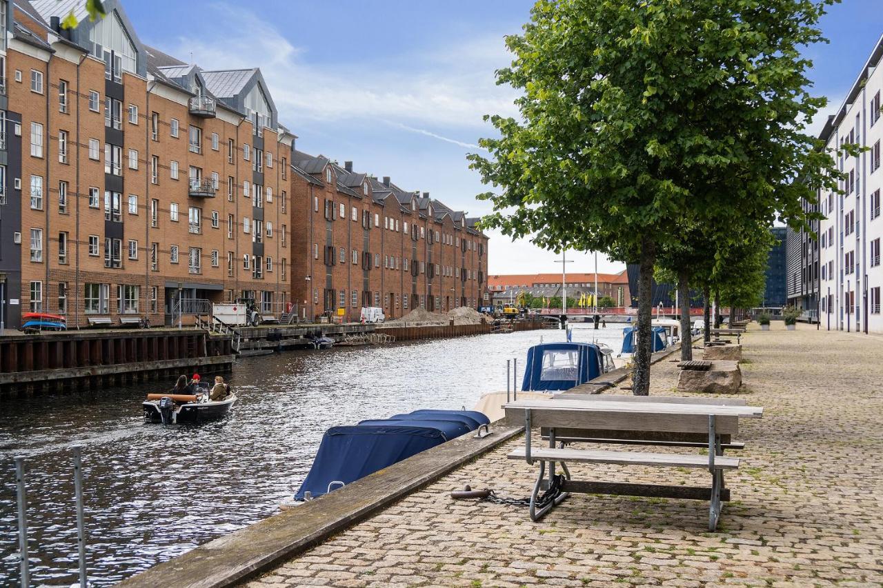 Scandi-Hygge 2 Bedroom Apartment In Charming Christianshavn Копенхаген Екстериор снимка