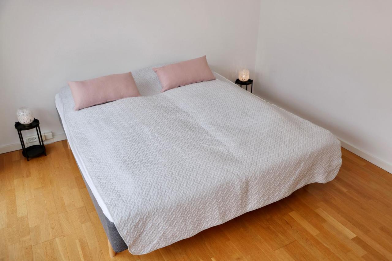 Scandi-Hygge 2 Bedroom Apartment In Charming Christianshavn Копенхаген Екстериор снимка
